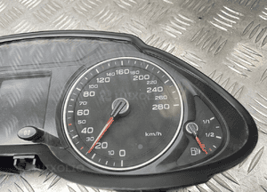 Audi Q5 8R licznik zegary obrotomierz 8R0920932 2