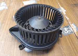 Wentylator Dmuchawa 8E1820021 A B E Nawiewu Nagrzewnicy VALEO EU AUDI A4 B6 B7 32